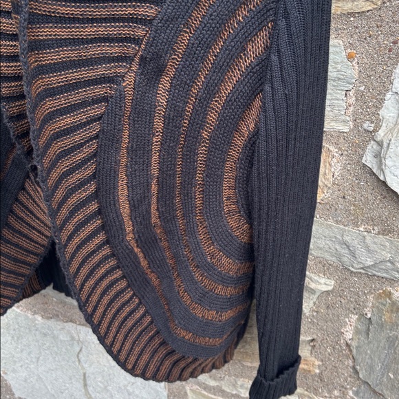 Angel Design by Sabri Ozel Italian Yarn Cardigan - Picture 2 of 5